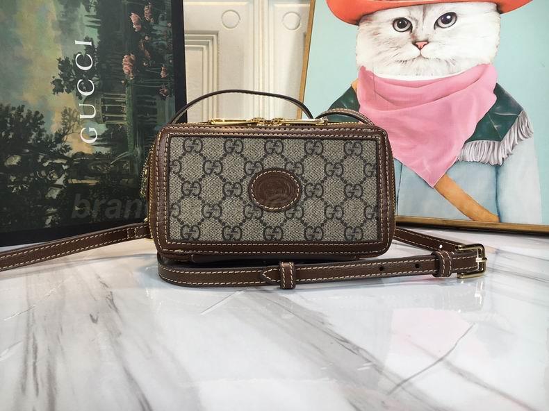 Gucci Handbags 383